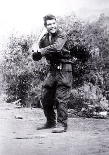 Che Guevara playing baseball