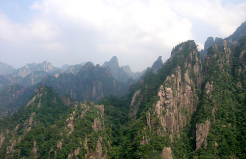 Huangshan in the mist
