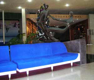Hotel Riviera lobby in 1950s glory